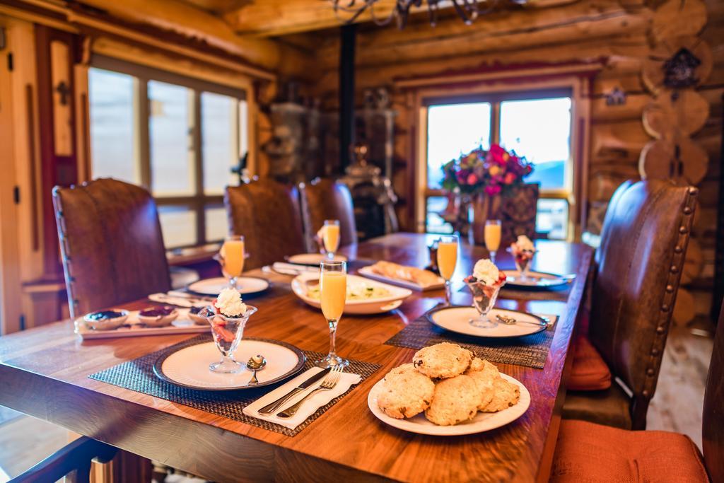 Coyote Bluff Estate Bed & Breakfast Somers Eksteriør bilde